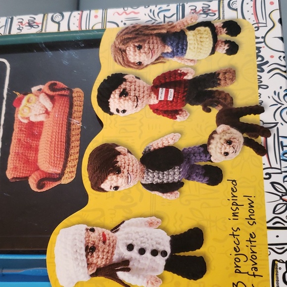 FRIENDS the television series Crochet Kit NWT - Picture 4 of 7